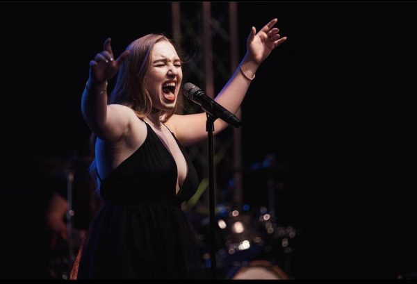Coco Lane Rigbye – America - The Show Las Vegas performer