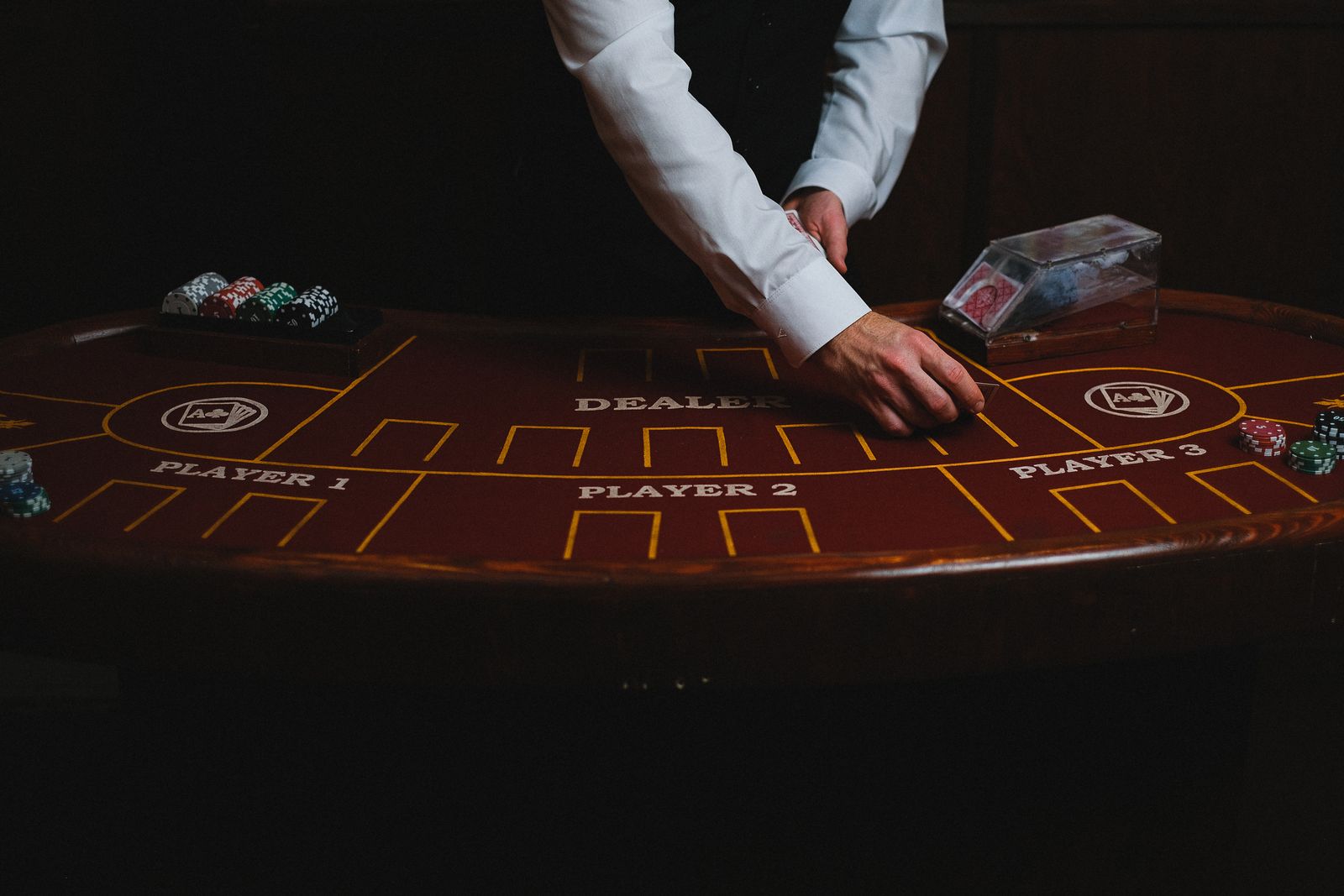Blackjack in Las Vegas: Where to Find 3:2 Tables, Cheap Games and the Best Rules
