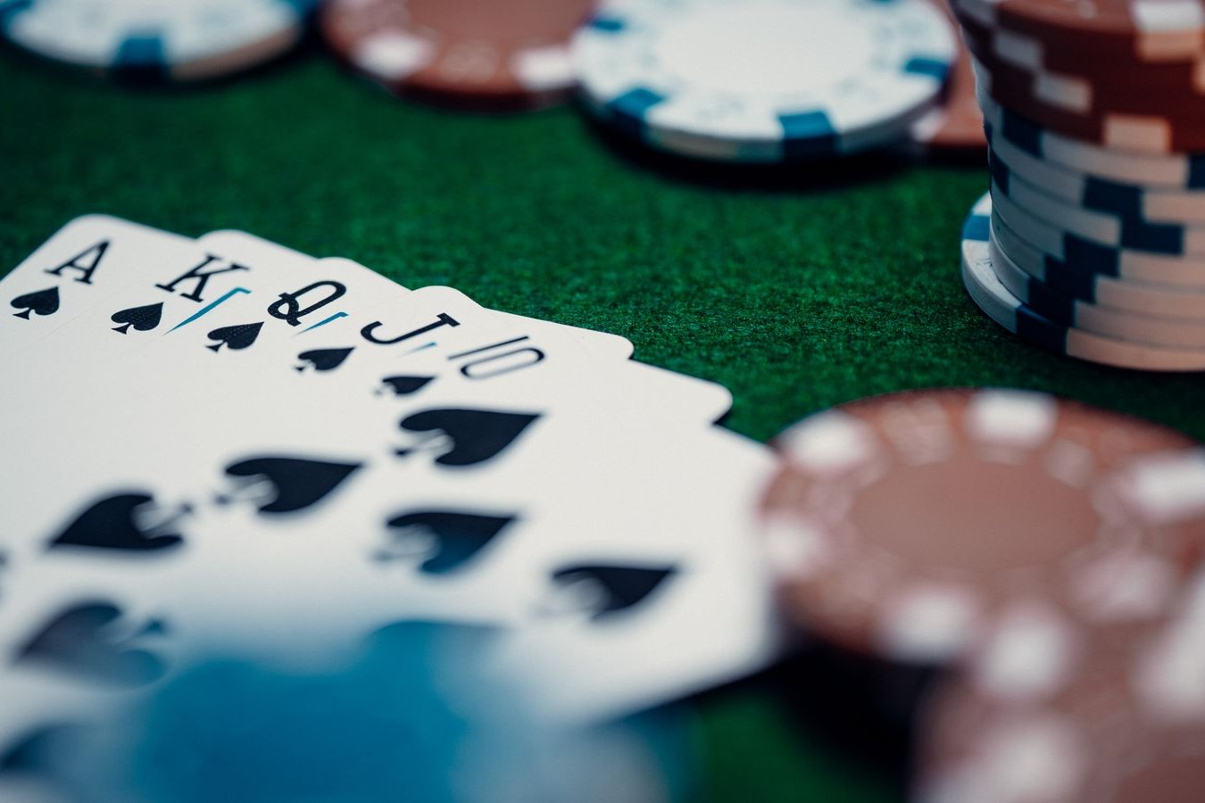 Video Poker in Las Vegas: Pay Tables, the Best Games and Where to Play – Backstage post